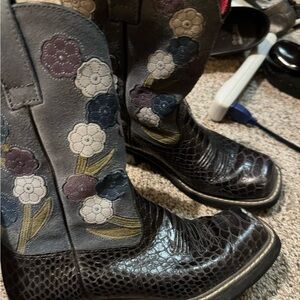 Ariat Women Square Toe Boots